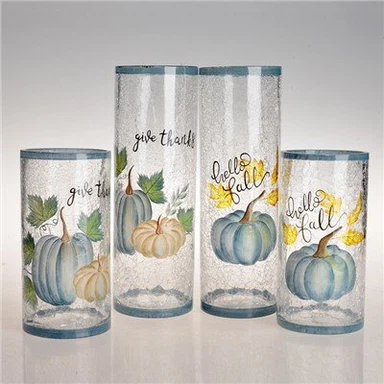 Vaso in vetro con strisce di ghiaccio