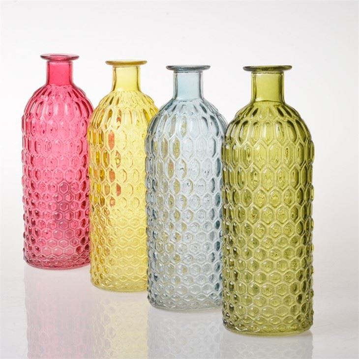 Bud Vase in Bulk