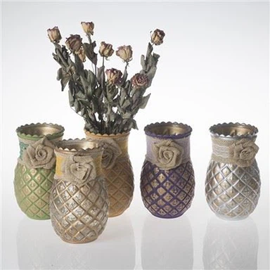Vaso da fiori antico in vetro
