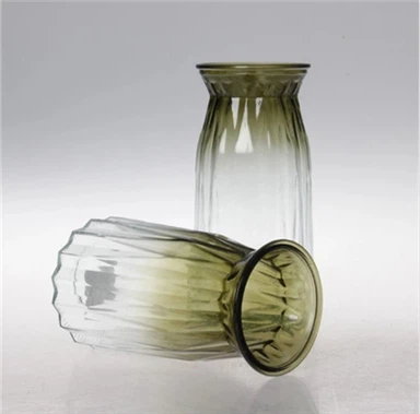 Vaso in vetro verde riciclato