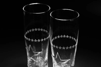 ZGS Glass ridefinisce gli standard del settore con la foratura laser avanzata...